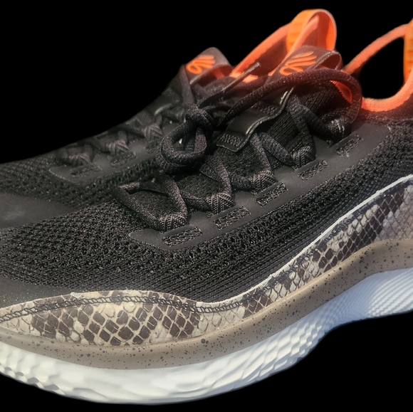 Under Armor Curry 8 flow - Picture 1 of 7